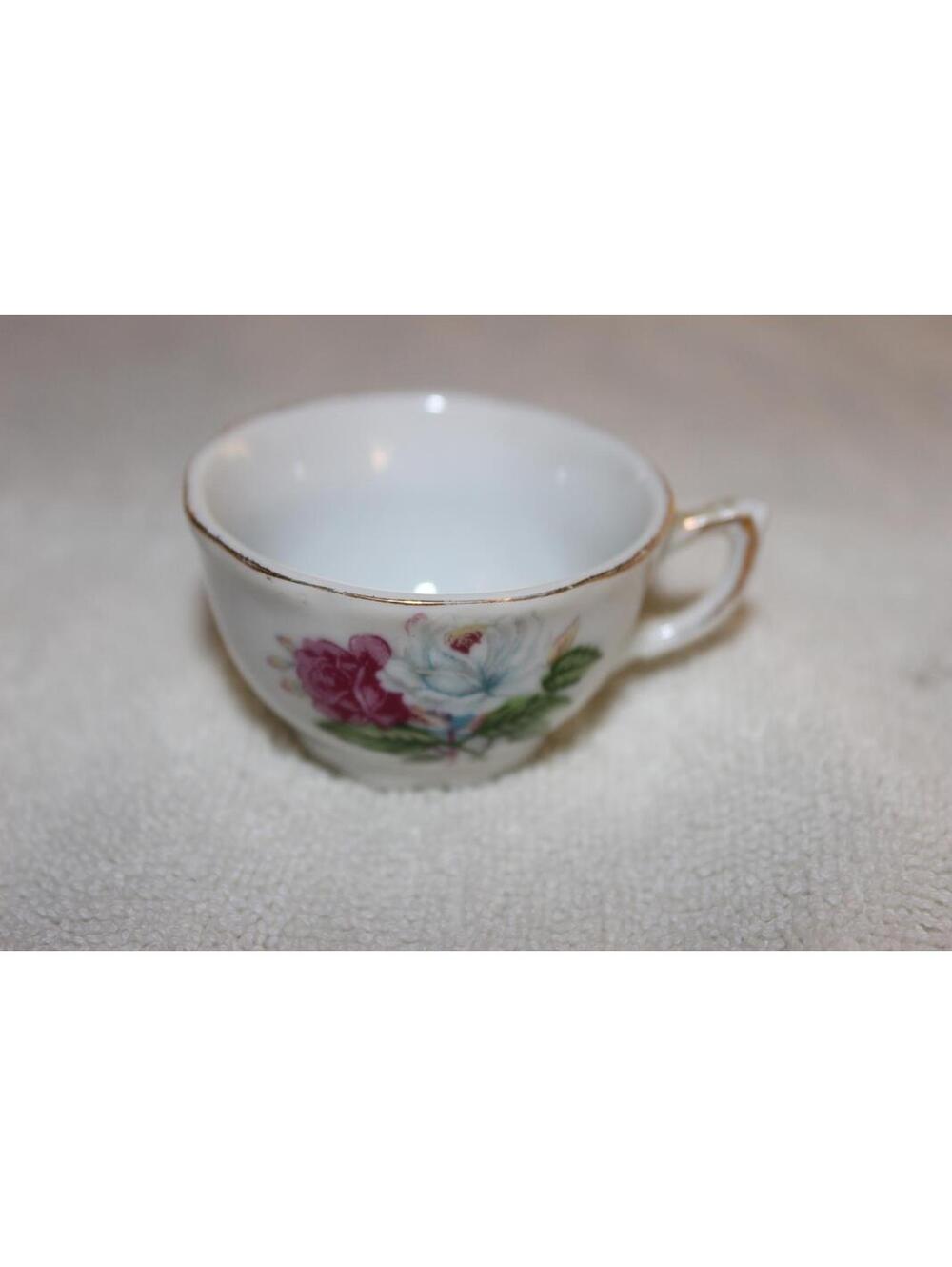 VINTAGE MINIATURE TEACUP WHITE & FLORAL GOLD TRIM SCALLOPED 2" DIAMETER